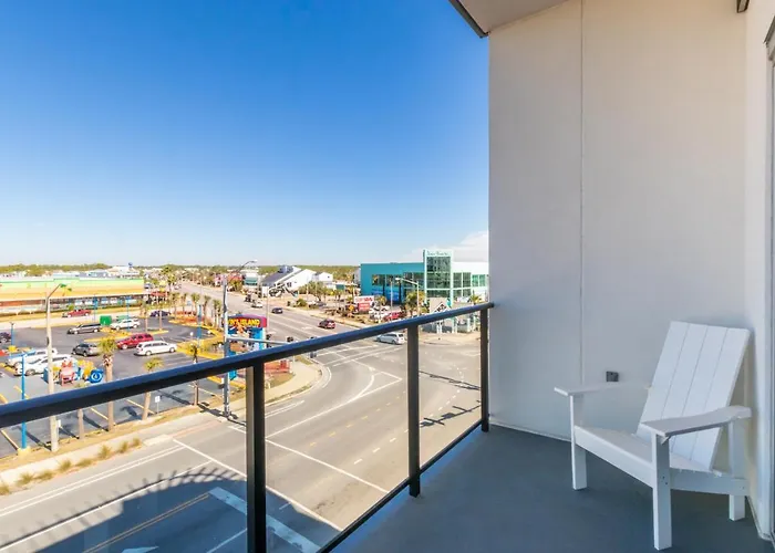 Holiday home Glamorous 5 Bedroom Right Next To The Hangout! *