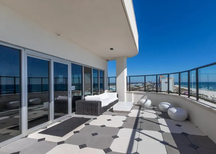 Glamorous 5 Bedroom Right Next To The Hangout! * Gulf Shores